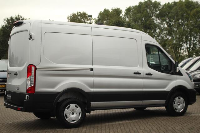 Ford TRANSIT 350 2.0TDCI 165pk L2H2 Trend | Automaat | 2800kg trekgewicht | Carplay/Android | Camera | Cruise | Sync 4 13" | Lease 645,- p/m