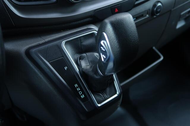 Ford TRANSIT 330 2.0 TDCI L3H2 DC AUT/ CAMERA/ ACC/ AIRCO/ TREKHAAK