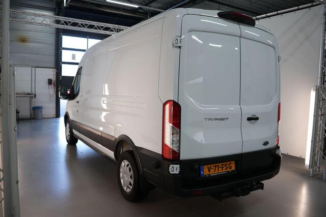 Ford TRANSIT 350 2.0 TDCI L3H2 Trend 130pk | Navigatie Pack | Safety en Comfort Pack | Trekhaak