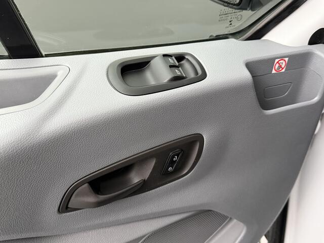 Ford TRANSIT 2.0TDCi 130PK Dubbele Cabine | 7-Persoons | Navigatie | Camera | Multimedia | Airco | Cruise