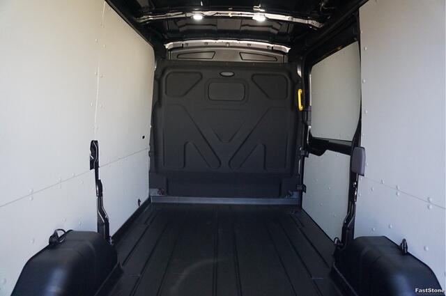 Ford TRANSIT 350M L2H2 Limited AUT-8 165PK BPM VRIJ Navi, Camera, Xenon, Lm Velg, Trekhaak!! NR. A114