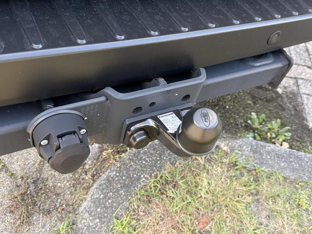 Ford TRANSIT 350 2.0 TDCI L4H3 Trend RWD | 130pk | Navigatiesysteem SYNC4 | Stoelverwarming | Elektrisch inklapbare buitenspiegels | Elektrisch verstelbare bestuurdersstoel | Passagiersairbag | Allweather banden | Laadruimte beschermingspakket | 150 watt/230V aanslui