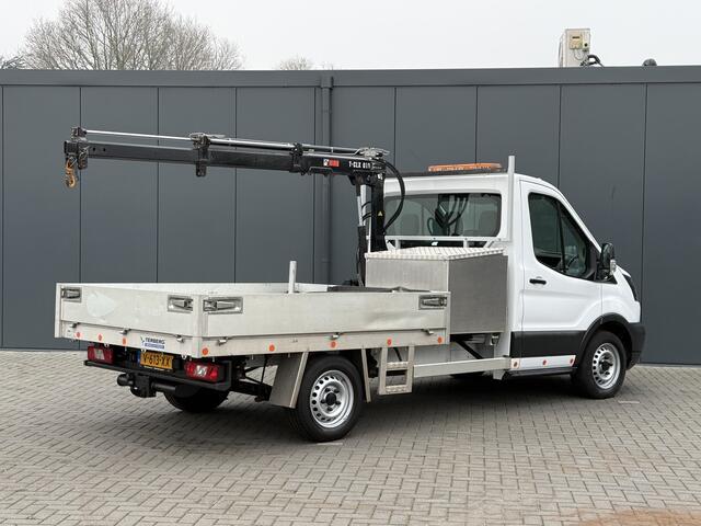 Ford TRANSIT 2.0 TDCI EURO 6 / PICK UP / HIAB KRAAN T-CLX 013 / 2.7 TONS TREKHAAK / 34.988 KM! / 1e EIG. / 3-ZITS / AIRCO / ZEER NETJES