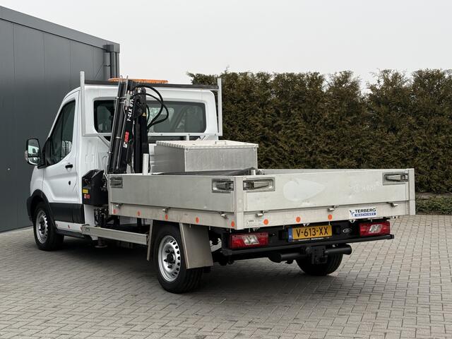 Ford TRANSIT 2.0 TDCI EURO 6 / PICK UP / HIAB KRAAN T-CLX 013 / 2.7 TONS TREKHAAK / 34.988 KM! / 1e EIG. / 3-ZITS / AIRCO / ZEER NETJES