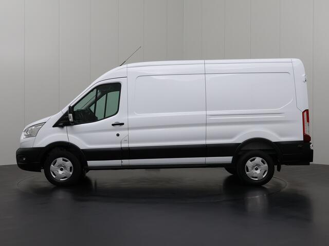 Ford TRANSIT 130PK L3H2 | Fabrieksgarantie | Navigatie | Camera | Trekhaak | 3-Zits | Trekhaak |