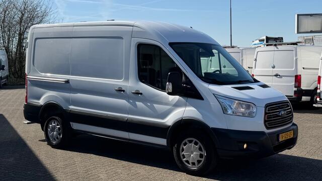 Ford TRANSIT 2.0 TDCI 96KW 131PK L2H2 AUTOMAAT EURO 6 AIRCO/ NAVIGATIE/ CAMERA/ TREKHAAK/ 100% DEALERONDERHOUDEN
