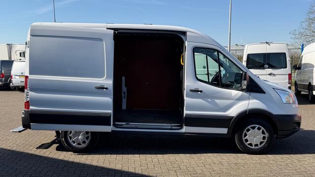 Ford TRANSIT 2.0 TDCI 96KW 131PK L2H2 AUTOMAAT EURO 6 AIRCO/ NAVIGATIE/ CAMERA/ TREKHAAK/ 100% DEALERONDERHOUDEN