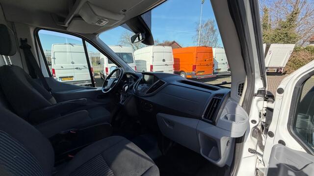 Ford TRANSIT 2.0 TDCI 96KW 131PK L2H2 AUTOMAAT EURO 6 AIRCO/ NAVIGATIE/ CAMERA/ TREKHAAK/ 100% DEALERONDERHOUDEN