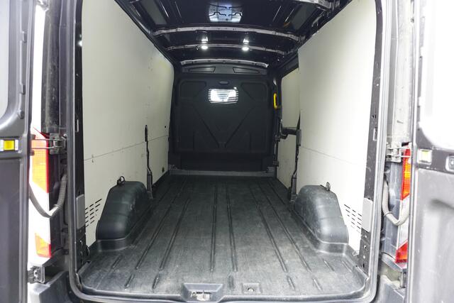 Ford TRANSIT 170pk Automaat L3H2 Trekhaak Apple Carplay Camera Navigatie Airco Cruise control