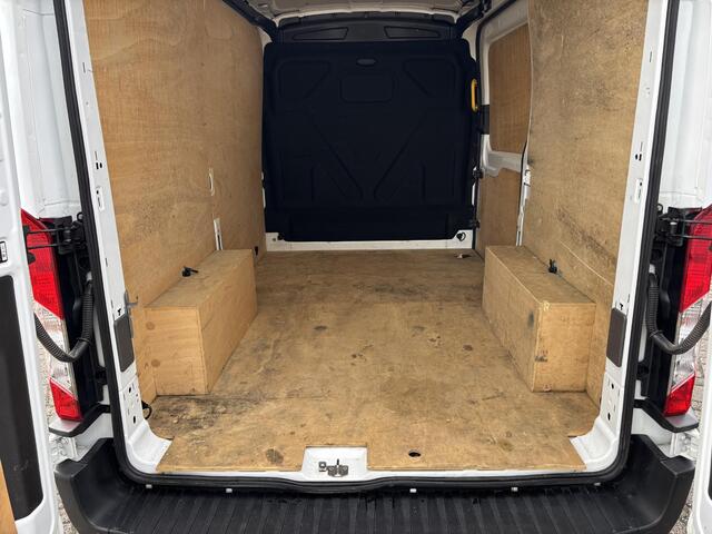 Ford TRANSIT 310 2.0 TDCI L2H2 Trend | SCI | 130pk Cruise control | Voorruit verwarming | Parkeersensoren | 3 zits | Bluetooth