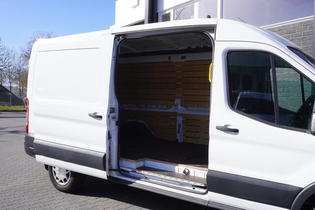 Ford TRANSIT 2.0 TDCI 130PK L3H2 EURO 6 - Airco - Cruise - PDC - ¤ 13.499,- Excl.