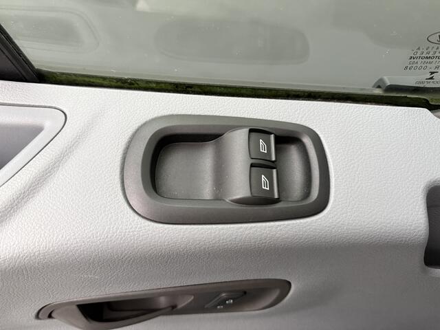 Ford TRANSIT 2.0TDCI 130PK L3H2 Trend | Euro 6 | Airco | Cruise | trekhaak | Betimmering | 3-Zits