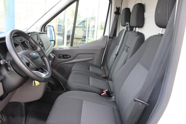 Ford TRANSIT 350L3H2 2,0EcoBlue 96kW Front Trend | Camera | Parkeersensoren | Vloer In Laadruimte | Airco |