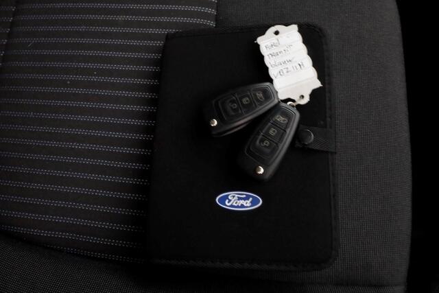 Ford TRANSIT 350 2.0 TDCI 130pk E6 L3H2 Trend Airco/Camera/2x Schuifdeur 10-2019