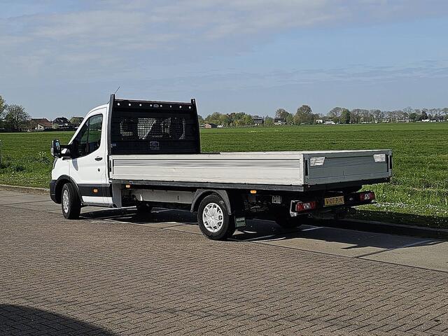 Ford TRANSIT 350 2.0 TDCI L4H1 L4 Open Laadbak Airco Trekhaak PDC Euro6 131 PK!