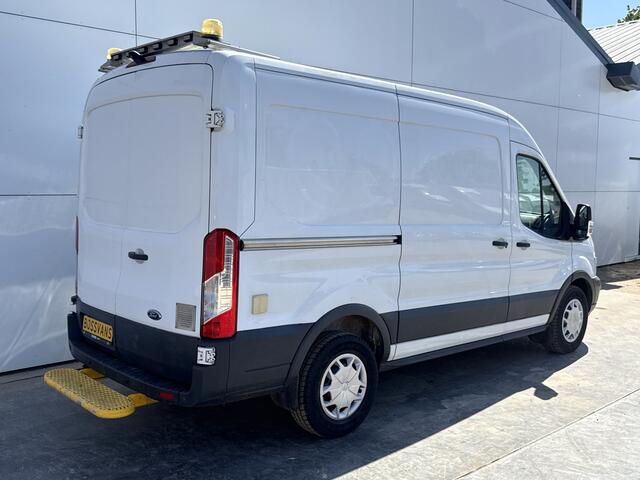 Ford TRANSIT 2.0 TDCI 130PK L2H2 Airco Cruise Control Parkeersensoren Stoelverwarming Zwaailampen Kastwand Inbouw