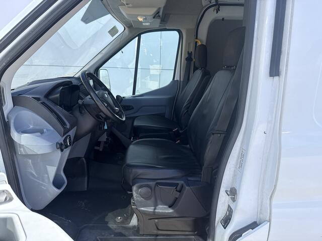 Ford TRANSIT 2.0 TDCI 130PK L2H2 Airco Cruise Control Parkeersensoren Stoelverwarming Zwaailampen Kastwand Inbouw
