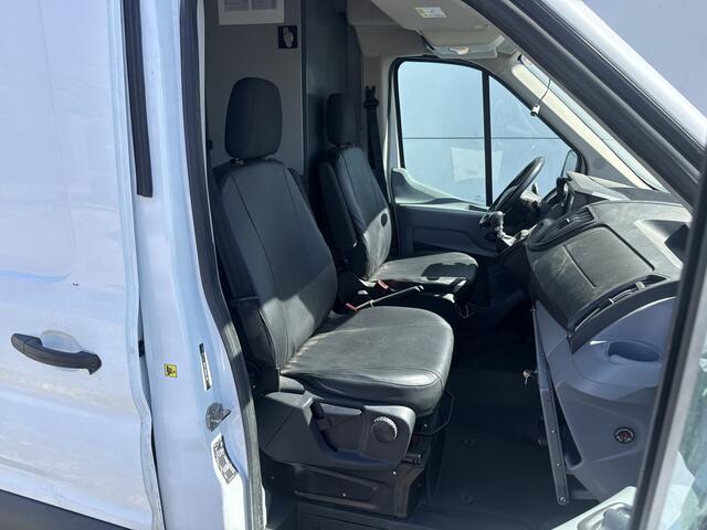 Ford TRANSIT 2.0 TDCI 130PK L2H2 Airco Cruise Control Parkeersensoren Stoelverwarming Zwaailampen Kastwand Inbouw