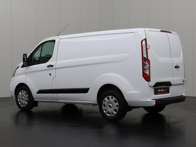 Ford TRANSIT 2.0TDCi 130PK Automaat | Achterdeuren | Multimedia | 3-Zits | Airco | Cruise | Betimmering