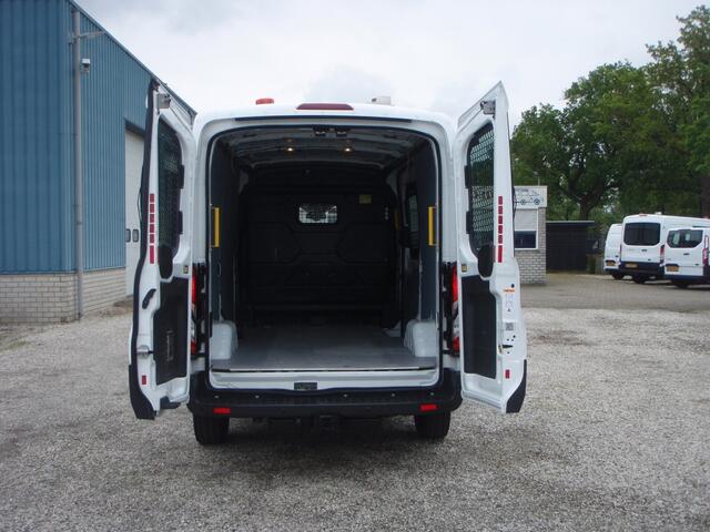 Ford TRANSIT 350 L2H2 zeer nette Trend 75780 km bj 2019
