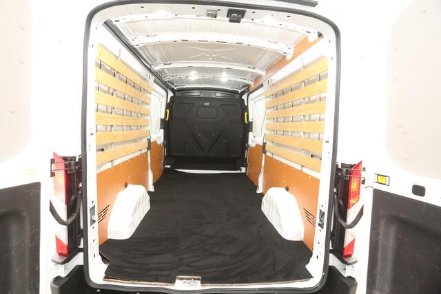 Ford TRANSIT 2.0 TDCI L3H2 | Airco | Cruise | 3 Zits | 2xSchuifdeur | Parkeersens.