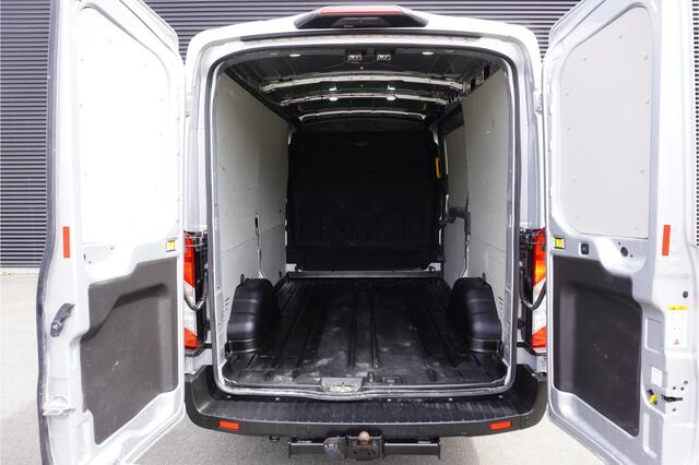 Ford TRANSIT L2H2 Trend Apple Carplay Camera Trekhaak Cruise control 3-Zits
