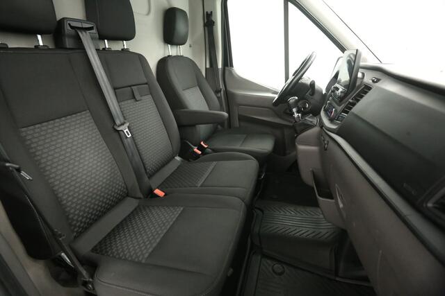 Ford TRANSIT 2.0 TDCI L2H2 | Airco | Cruise | 3 Zits | Carplay | Camera | Parkeersens.