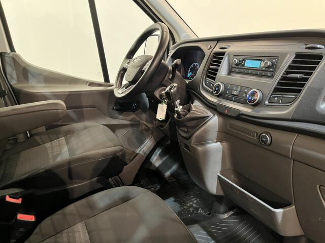 Ford TRANSIT 350 2.0 TDCI L2 Trend RWD Open Laadbak / Maxilift kraan / Euro 6 / Trekhaak 3.000 KG / Dubbel Lucht / Airco / Cruise Control / 3-Zits / 67.000 KM !!