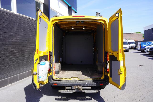 Ford TRANSIT 2.0 TDCI 130PK L3H2 EURO 6 - Airco - Cruise - PDC - ¤ 13.950,- Excl.