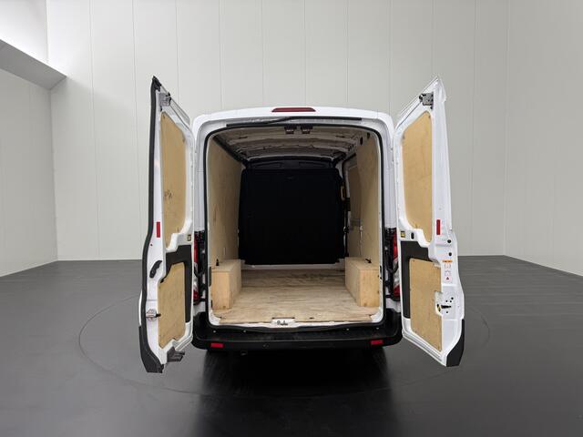 Ford TRANSIT 2.0TDCi 130PK L2H2 | Airco | Cruise | 3-Zits | Betimmering