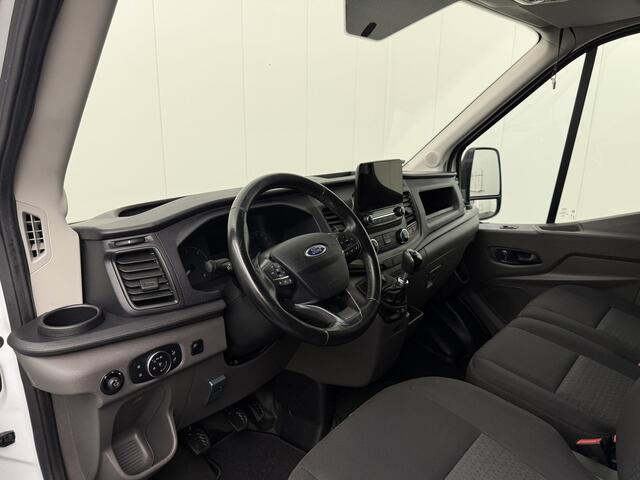 Ford TRANSIT 2.0TDCI 130PK L3H2 Business | 2500Kg Trekhaak | Navigatie | Multimedia | Airco | Cruise | 3-Zits