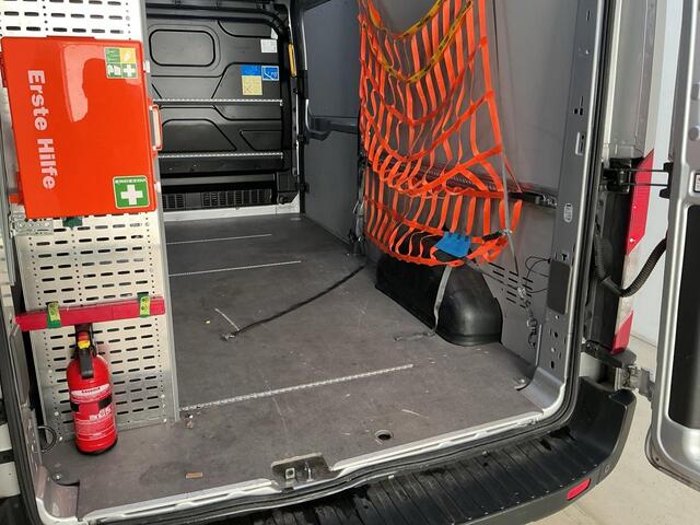 Ford TRANSIT 350 2.0 TDCI L3H3 Limited 126.500 KM | Volledig ingerichte Laadruimte | Trekhaak | Full Options | BPM VRIJ! | ideaal voor Camper Ombouw! WORDT VERWACHT!