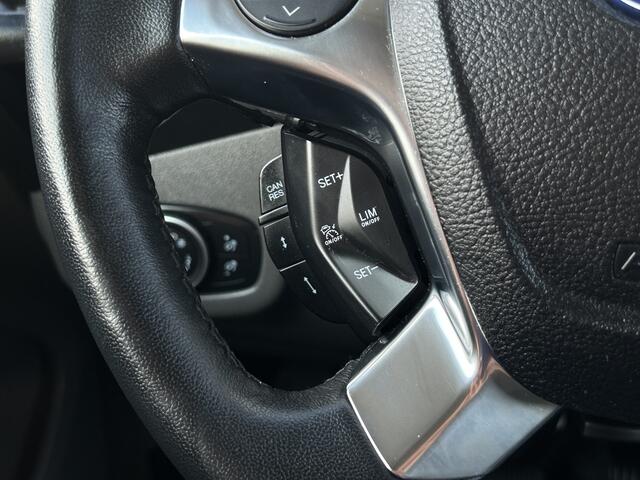 Ford TRANSIT CONNECT 1.5 EcoBlue Automaat Trend / L2H1 / 1e EIG. / AIRCO / CRUISE / NAVI / STOELVERWARMING / CAMERA / BLUETOOTH