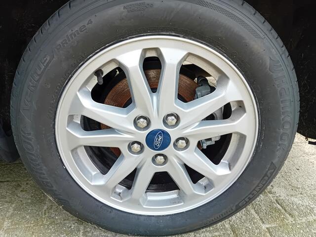 Ford TRANSIT CONNECT 100pk L2 Trend Automaat Trekhaak Airco Navi Cruise Automaat Trekhaak Navi Airco PDC A Cruise 3Zits Camera DAB+