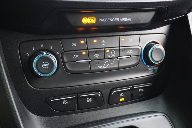 Ford TRANSIT CONNECT 1.5 TDCI Automaat 100PK L2 EURO 6 - Airco - Trekhaak - PDC - ¤11.900,- Excl.