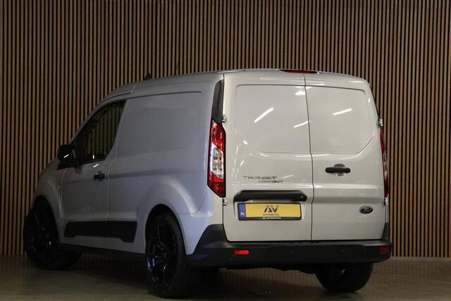 Ford TRANSIT CONNECT 1.0 Ecoboost 100 PK | Navigatie | Camera | CarPlay | Cruise control | 3-Zitter | MF Stuur | Nieuwe APK | Dealer onderhouden | Benzine | Euro 6