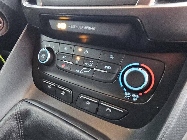 Ford TRANSIT CONNECT 1.5 EcoBlue L2 Trend Navi Camera 3 Zits Airco PDC Euro6 120 PK!