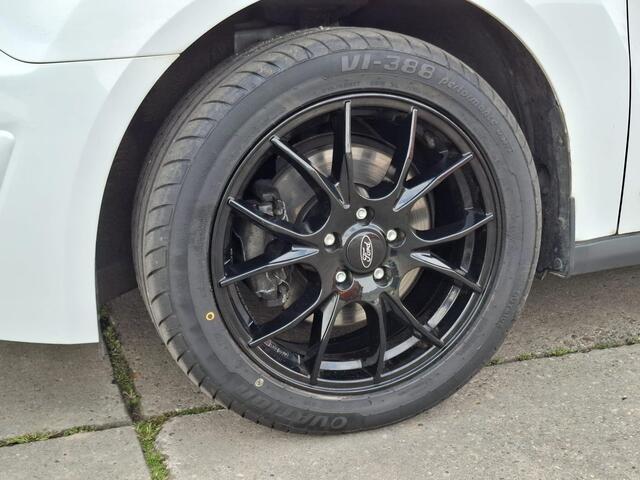 Ford TRANSIT CONNECT 1.5 TDCI L1 Ambiente AIRCO / CRUISE CONTROLE / EURO 6 / PERFECT ONDERDHOUDEN