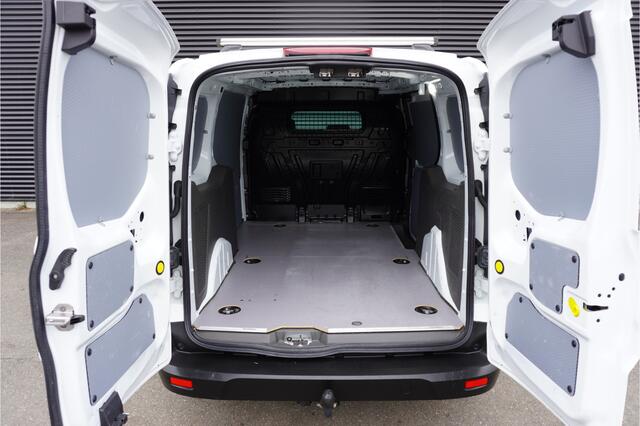 Ford TRANSIT CONNECT 101pk L2 Trend Cruise control Trekhaak Airco DAB+ 3-Zits Stoelverwarming Bluetooth