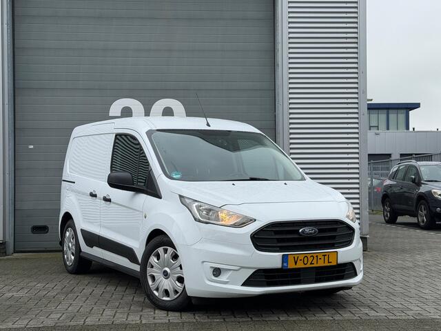 Ford TRANSIT CONNECT 1.5 EcoBlue | 3-Zitter | Airco | Camera | Trekhaak | Cruise control | NAP Logisch | Nieuwe APK | Dealer onderhouden | Euro 6