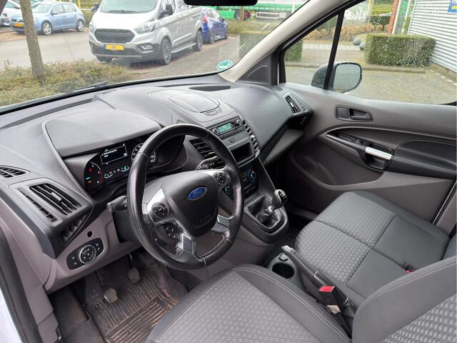 Ford TRANSIT CONNECT 1.5 EcoBlue | 3-Zitter | Airco | Camera | Trekhaak | Cruise control | NAP Logisch | Nieuwe APK | Dealer onderhouden | Euro 6
