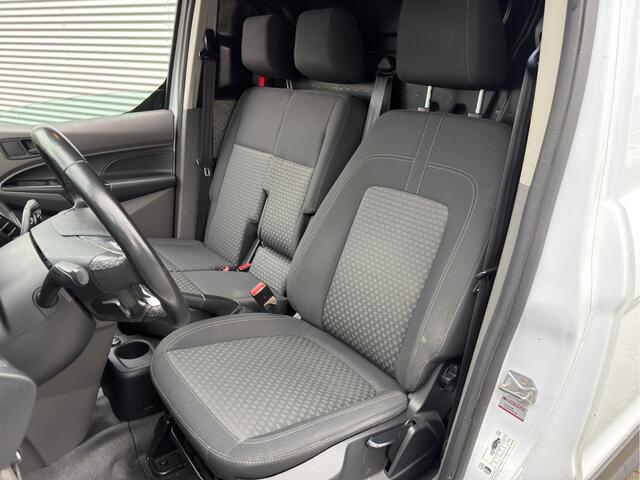 Ford TRANSIT CONNECT 1.5 EcoBlue | 3-Zitter | Airco | Camera | Trekhaak | Cruise control | NAP Logisch | Nieuwe APK | Dealer onderhouden | Euro 6