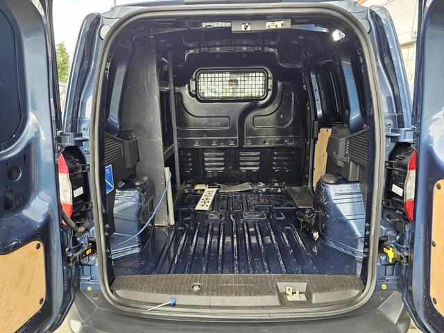 Ford TRANSIT COURIER 1.0 Limited EcoBoost S&S Marge incl. BTW & BPM | Navigatie | Camera | Trekhaak | Stoelverwarming | Cruise control | Keurige auto!