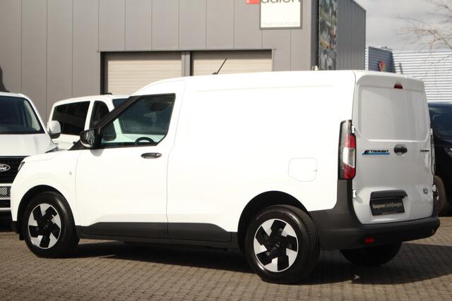 Ford TRANSIT COURIER E-Transit Trend | 44kWh | 100kW/136pk | Winterpack | Camera | Cruise | Sync 4 13" | Carplay/Android | Lease 466,- p/m