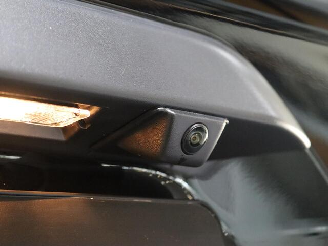 Ford TRANSIT COURIER E-Transit Limited 44 kWh 17'' LICHTMETALEN VELGEN, WINTERPACK, CLIMATE CONTROL, ACHTERUITRIJ CAMERA + PARKEERSENSOREN VOOR, DRIVER ASSISTANCE PACK INCL. NAVIGATIE, 16'' RESERVEWIEL, LED LAADRUIMTEVERLICHTING , LAADVLOERBESCHERMING, RUBBER , TREKHAAK