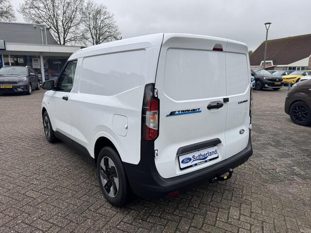 Ford TRANSIT COURIER E-Transit Trend 44 kWh 136pk | Trekhaak | LED Laadruimte verlichting | Driver assistance pack incl. Navigatie | Reserveband | Ford Voorraad