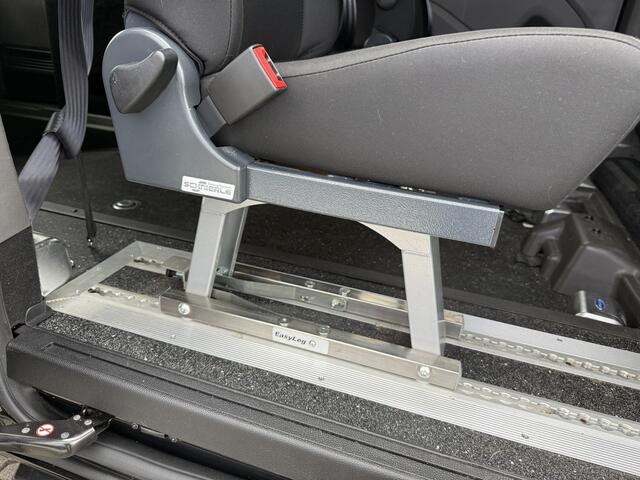 Ford TRANSIT CUSTOM 5+1 Rolstoelbus 320 2.0 TDCI L2H2 Limited Automaat (Zeer unieke Rolstoelbus met bodemverlaging en automaat!)