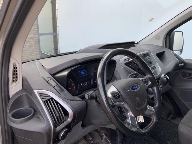 Ford TRANSIT CUSTOM 340 2.0 TDCI L2H1 Trend Airco Cruise 3 Zits Dub Schuifdeur Trekhaak 2800 kg Dakdragers Euro 6