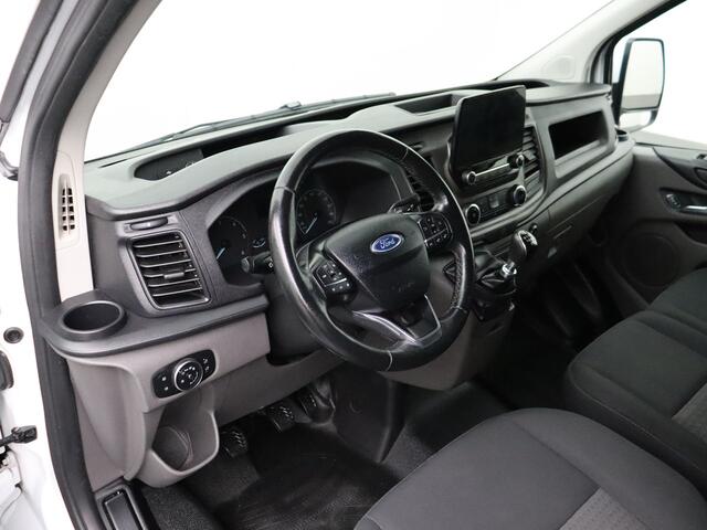 Ford TRANSIT CUSTOM 2.0TDCi 130PK Lang | Kastinrichting | Navigatie | Airco | Cruise | 3-Persoons | Trekhaak