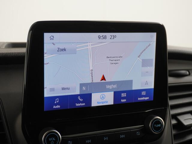 Ford TRANSIT CUSTOM 280 2.0TDCI 130PK L1H1 3-Persoons Apple Carplay Android Auto Airco Trekhaak Camera Cruise Control Pdc Voorruitverwarming Trend Regen-Lichtsensor Betonplex Vloer Wandbetimmering Schuifdeur Euro 6 385NM Koppel Zeer Compleet!